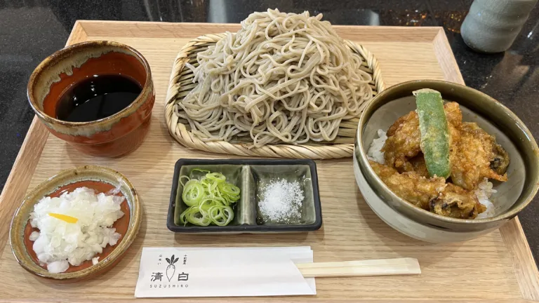 Koto-ku Miyoshi Standing 100% Soba Suzushiro Oyster Soba
