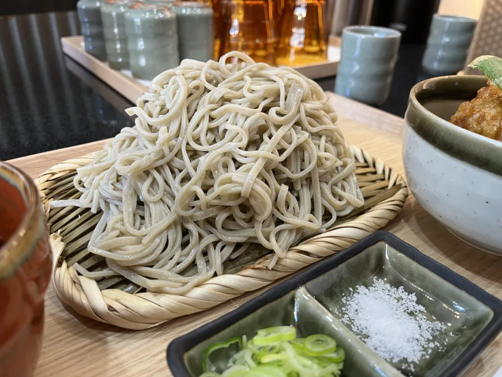 Soba noodles in a bowl set