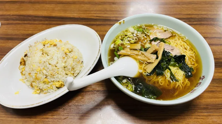 Half-portion fried rice and ramen lunch set at Ikomanken Ogibashi branch