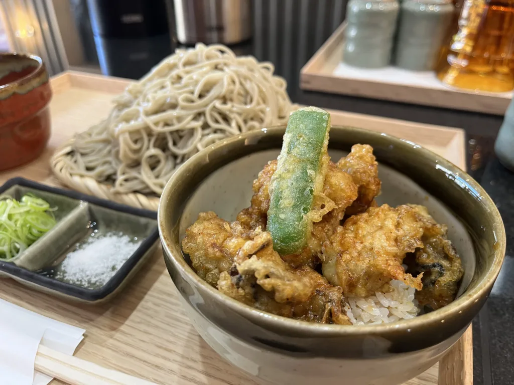 丼セットの牡蠣天丼